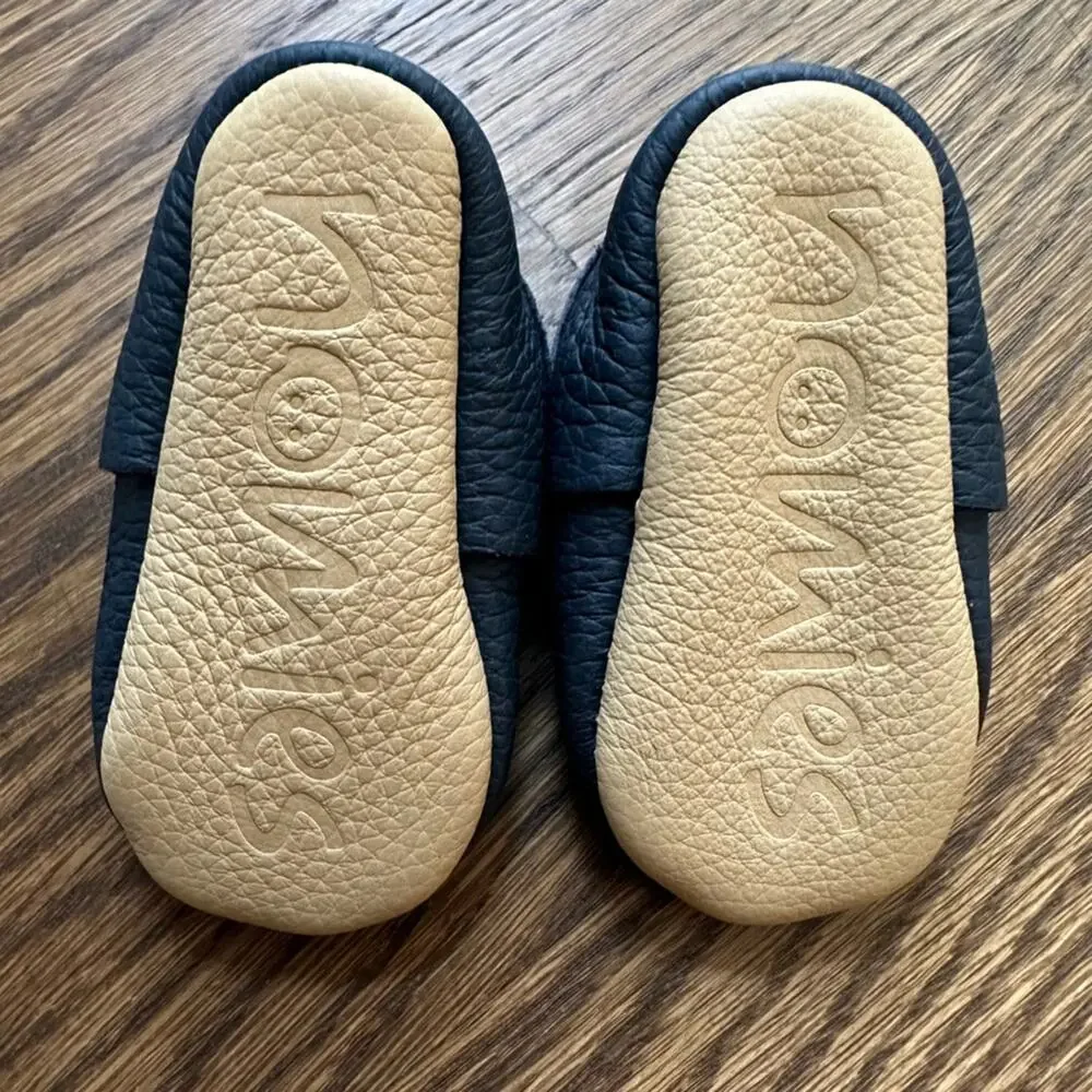 Nomies leather baby booties, NWT, navy blue size 0